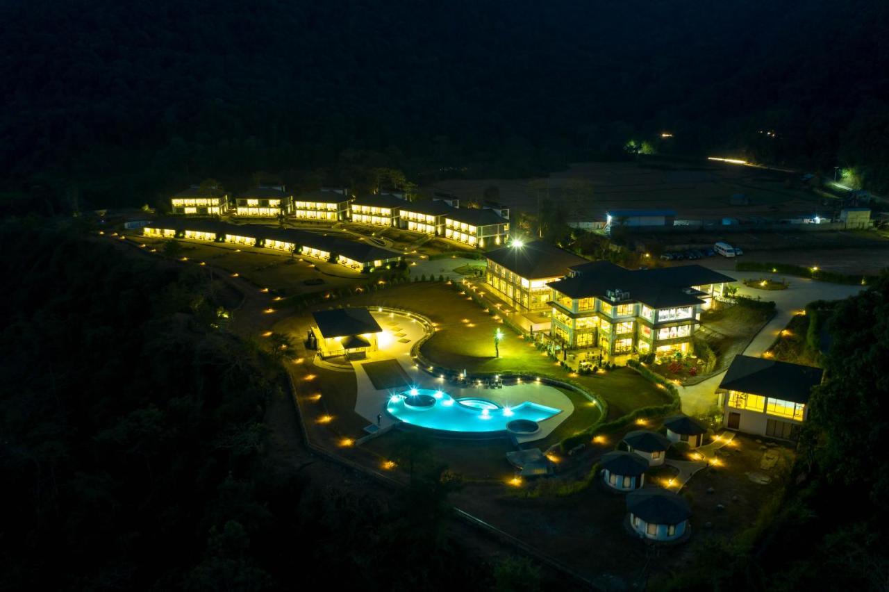Mountain Glory Forest Resort 博卡拉 外观 照片